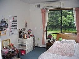 居心地の良い明るい居室