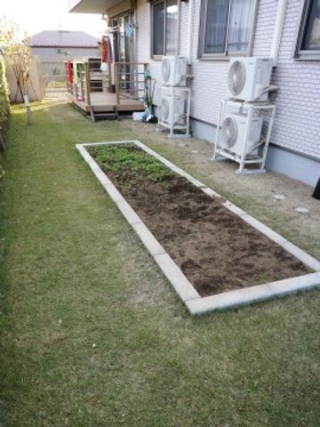 緑豊かな庭と畑