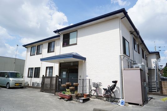 清潔な建物の外観