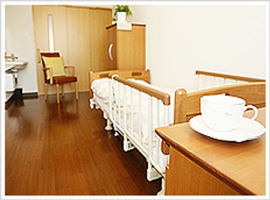 明るい二人部屋