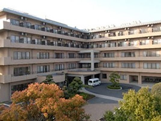 中庭のある建物外観  