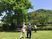 緑豊かな庭の散策風景