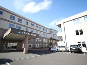 慈啓会 老人保健施設の外観