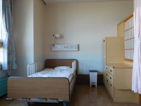 慈啓会 老人保健施設の外観