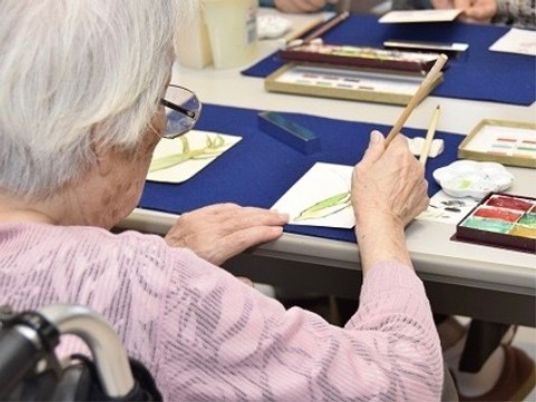 高齢者の絵画制作活動