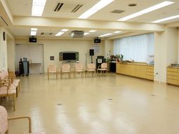 明るい多目的スペース