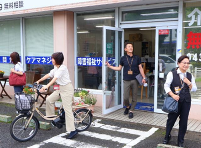 くつろいだ雰囲気の外観