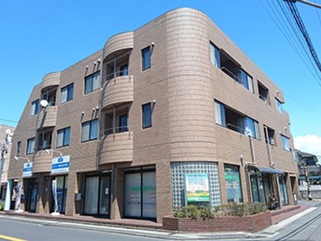 温かみのある住宅 外観 温かみのある雰囲気の外観が魅力的です。就職後も心地よく働ける環境が整っています。