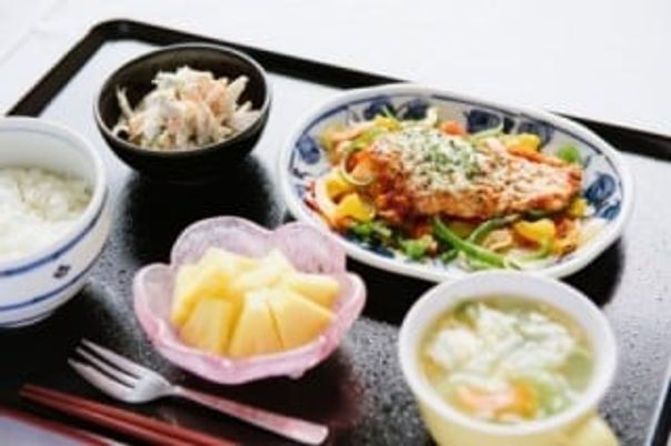 ヘルシーな食事セット