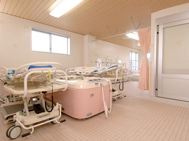 専用浴室の内部 浴室   清潔感のある広々とした専用浴室です。快適に利用できる最新設備が整っています。