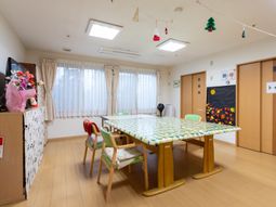 光が差し込む部屋