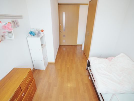 居室の明るい空間