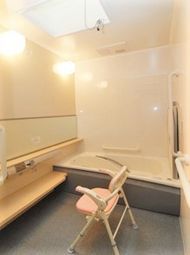 清潔な浴室設備