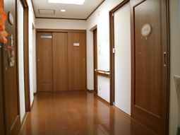 清潔感のある廊下