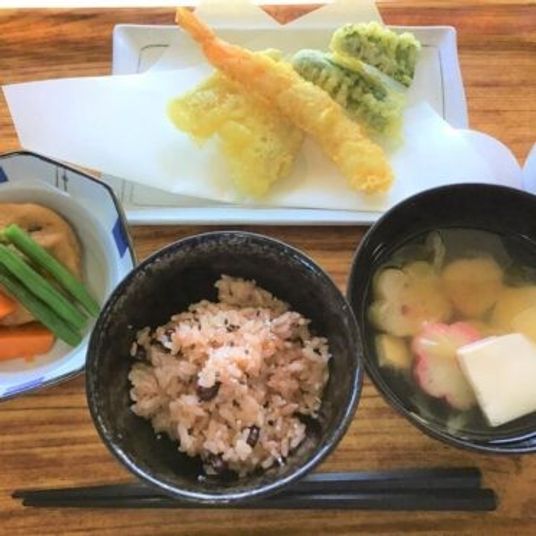 和食の昼食セット