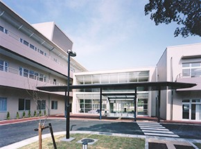 柏市立 介護老人保健施設 はみんぐの外観