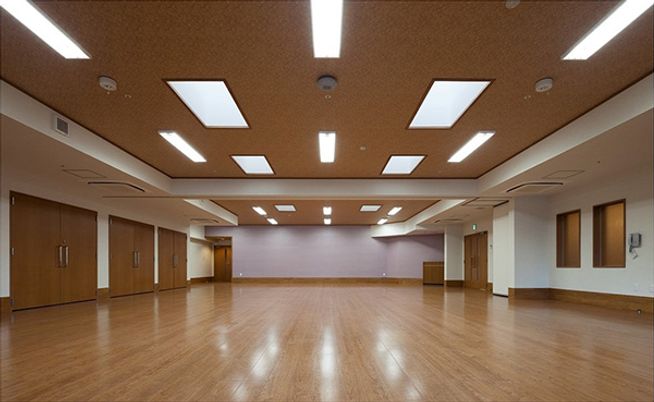 多目的室の広い空間