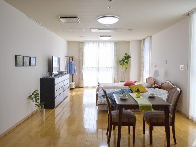 温かみのある居室 居室 心地よい環境で働ける居室です。入居者さま一人ひとりのプライベートな時間を支えるお手伝いをしませんか。