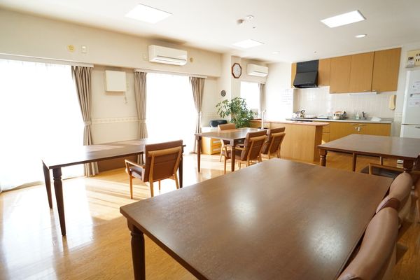 快適な共有ダイニングエリア
