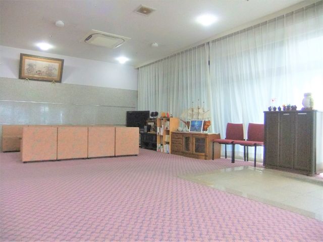 広々とした休憩空間
