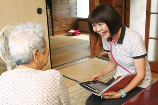 親しげな様子の和室