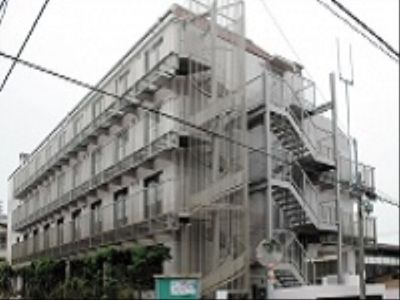 多階層の建物外観
