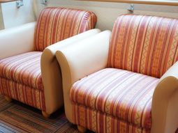 快適な休憩用ソファ