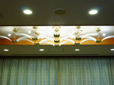 照明とカーテンのディテール