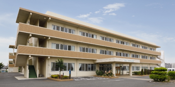 医療法人社団千葉光徳会 介護老人保健施設 あきやまの郷の外観
