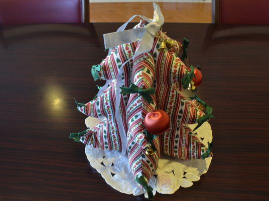 クリスマス飾りのテーブル  