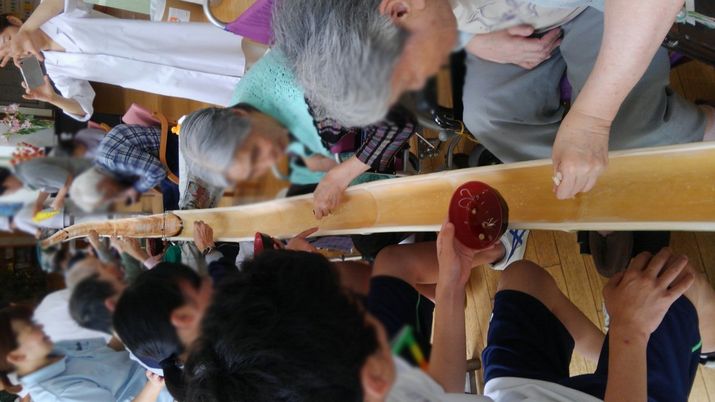 楽しむ様子の空間