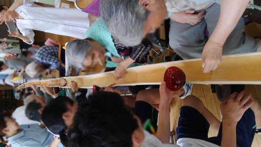 麺流しの様子
