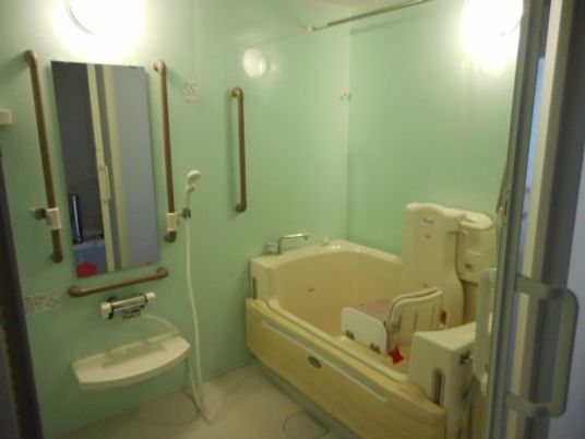 施設の写真 「ガーデンコート花島」機械浴室