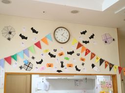 ハロウィン飾りつけの壁面