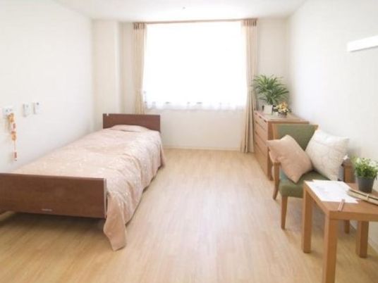 ゆったり明るい居室