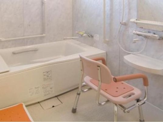 バリアフリーな浴室