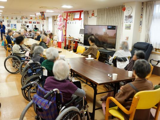 活気ある共有スペース