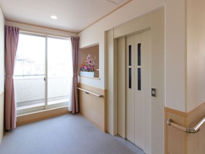 居室の窓とクローゼット