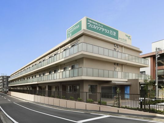 施設前の風景