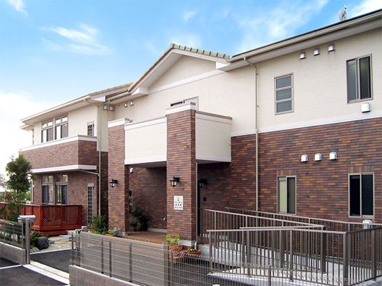 清潔感のある施設外観