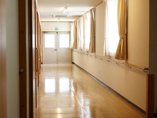 明るい通路