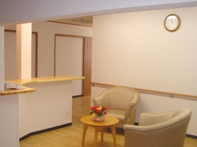 明るく落ち着いた受付スペース