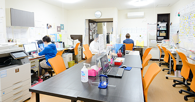 明るい空間のスタッフイメージ