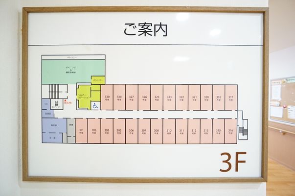 配置図が示された掲示物