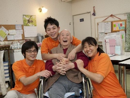 笑顔あふれる笑顔の集合