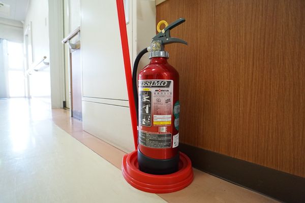 消火器設置の廊下
