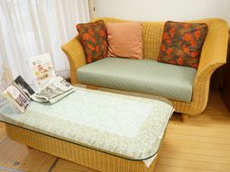 リビングの快適なソファ