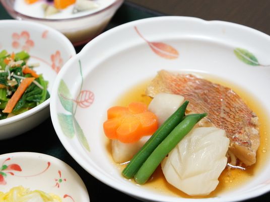彩り豊かなお食事風景