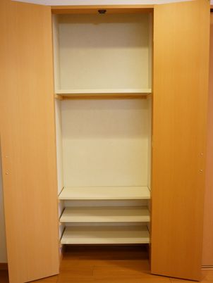 収納付きの洋室