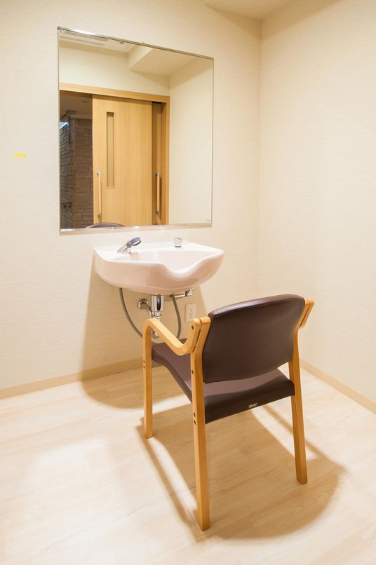 シンプルな洗面台